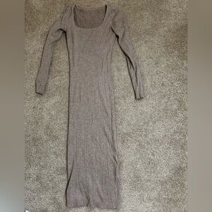 Elegant Ribbed Knit Dress